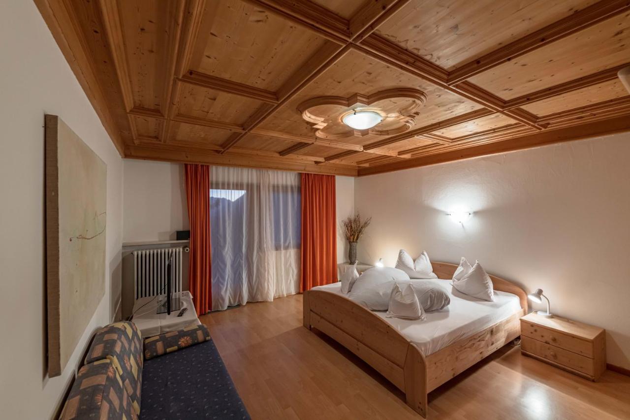 Pension Apartments Klotznerhof Schenna Eksteriør billede